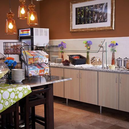 Hilton Garden Inn Minneapolis/אדן פרייר מראה חיצוני תמונה
