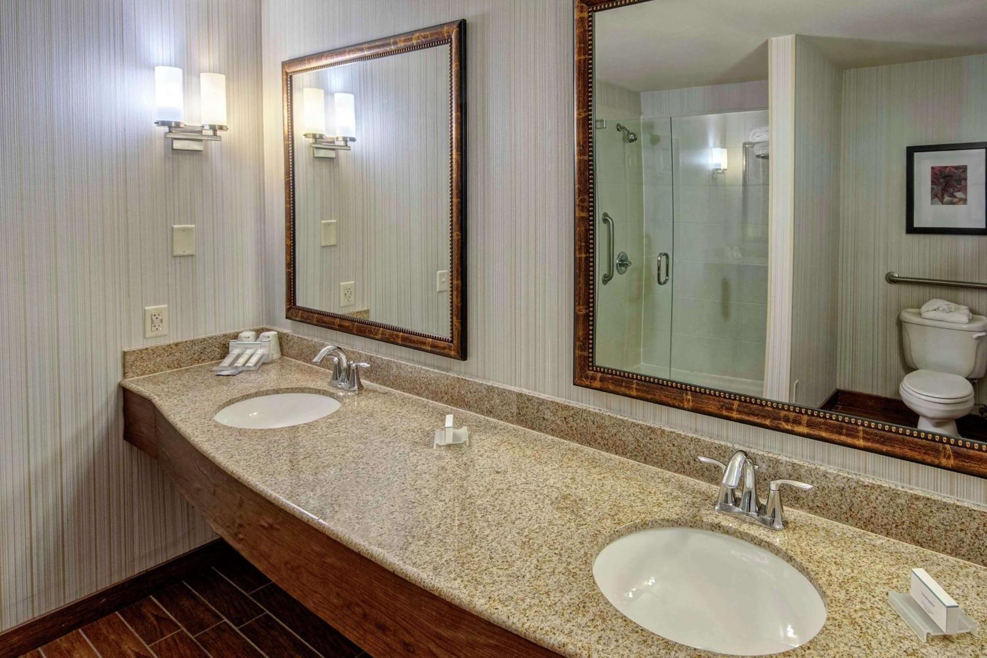 Hilton Garden Inn Minneapolis/אדן פרייר מראה חיצוני תמונה